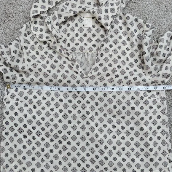 H&M Patterned Blouse with Ties Size 2 - Picture 9 of 16